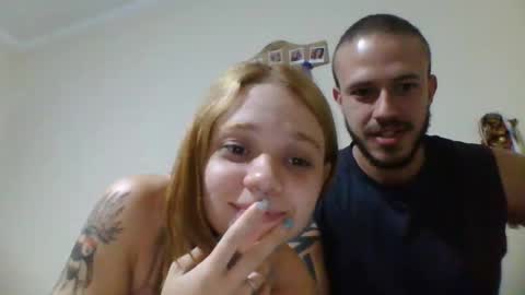 Snapshot of couplehot1515 chatting on 12.18.24 couplehot1515 online show from 12.18.24