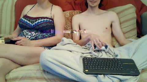 Snapshot of couplekake chatting on 04.29.26 CoupleKake online show from 04.29.26