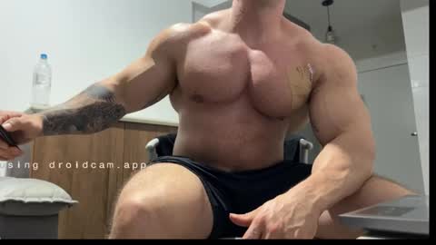 couplemuscle40 online show from 10.24.25