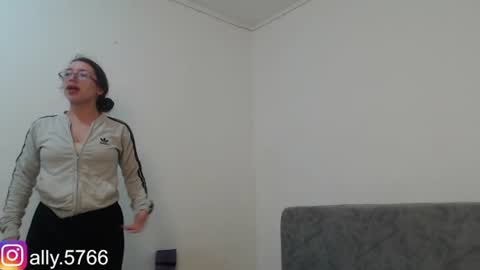 Snapshot of coupleperv666 chatting on 07.24.26 COUPLE PERV online show from 07.24.26