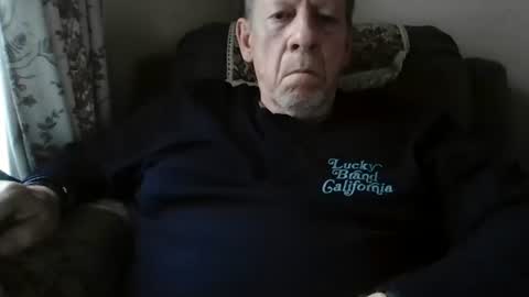 Snapshot of courieral1 chatting on 11.12.25 courieral1 online show from 11.12.25