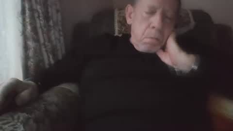 Snapshot of courieral1 chatting on 11.14.25 courieral1 online show from 11.14.25