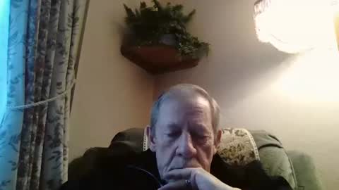 Snapshot of courieral1 chatting on 12.16.25 courieral1 online show from 12.16.25