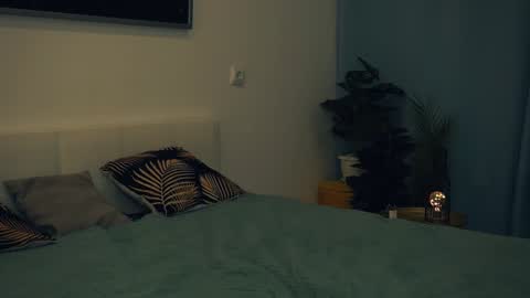 Yui online show from 02.02.25