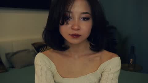 Yui online show from 02.05.25