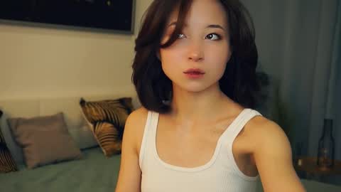 Yui online show from 02.17.25