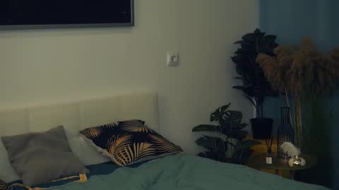 Yui online show from 02.27.25