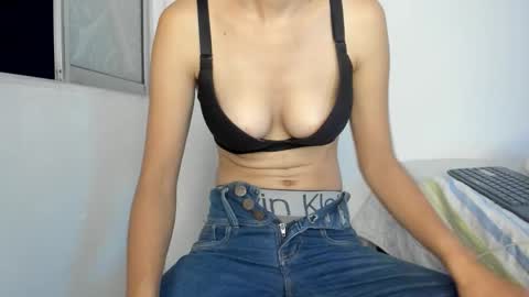 Marce  Online 1pm - 7pm gmt-5 online show from 12.19.25