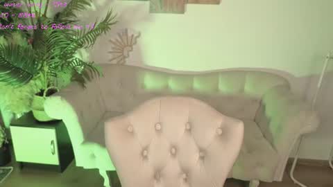 coy_emo_princess online show from 07.04.26