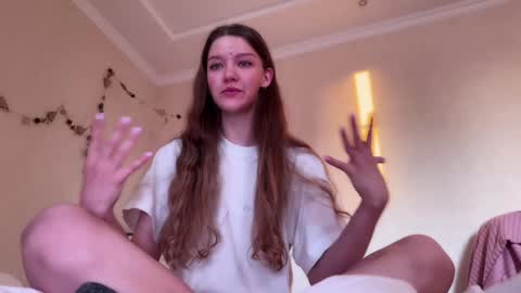 Snapshot of coyness_geneva chatting on 12.12.24 Geneva online show from 12.12.24