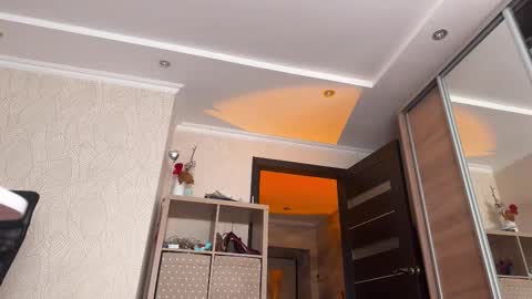 Snapshot of coyness_geneva chatting on 11.11.25 Geneva online show from 11.11.25