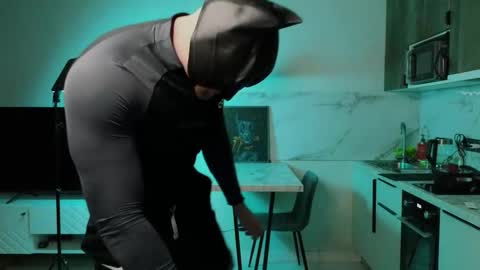 CraveLorenzo online show from 12.20.25