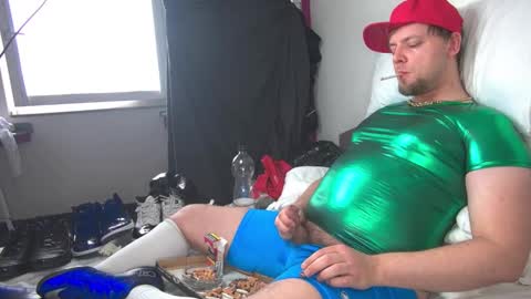 Snapshot of cravingboy chatting on 02.24.25 robin online show from 02.24.25