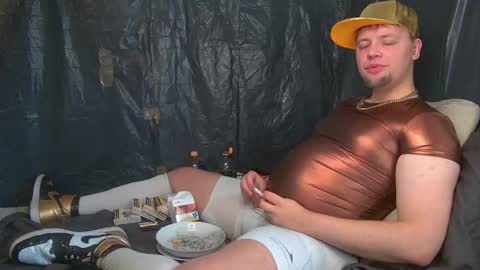 Snapshot of cravingboy chatting on 10.25.25 robin online show from 10.25.25