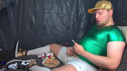 Snapshot of cravingboy chatting on 11.15.25 robin online show from 11.15.25