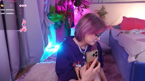 Snapshot of crazy__wine chatting on 01.11.25 Sonya online show from 01.11.25