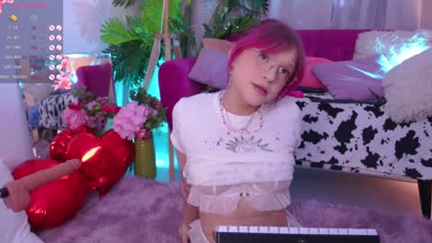 Snapshot of crazy__wine chatting on 02.07.25 Sonya online show from 02.07.25