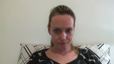 Anny online show from 01.04.25