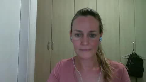 Anny online show from 01.22.25