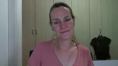 Anny online show from 01.27.25