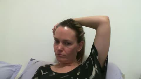 Anny online show from 02.23.25