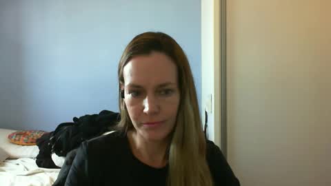 Anny online show from 10.15.25