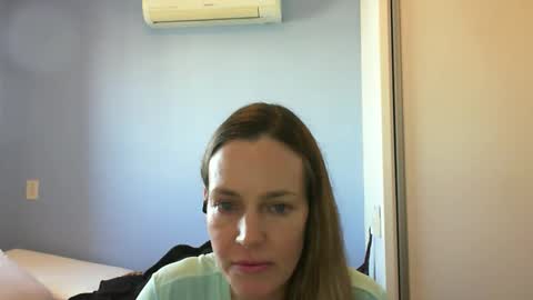 Anny online show from 10.17.25