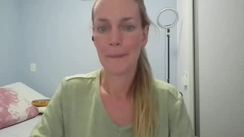 Anny online show from 04.22.26