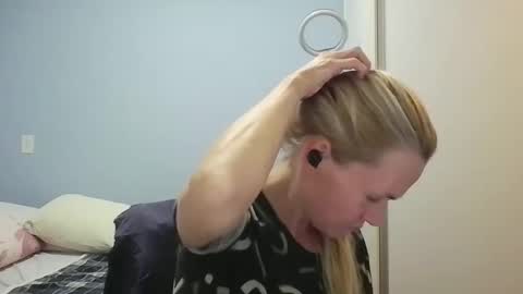 Anny online show from 05.03.26