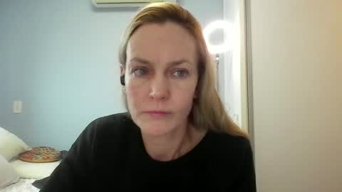 Anny online show from 06.11.26