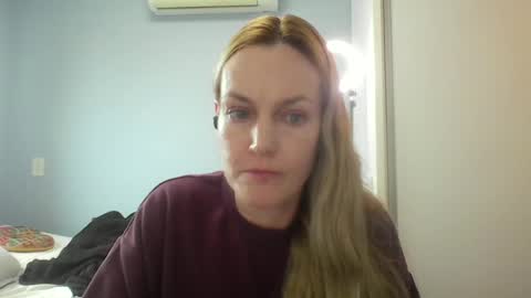 Snapshot of crazyanny chatting on 07.09.26 Anny online show from 07.09.26