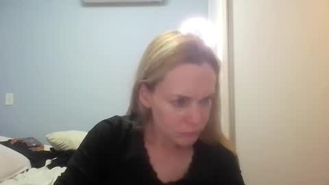 Snapshot of crazyanny chatting on 07.17.26 Anny online show from 07.17.26