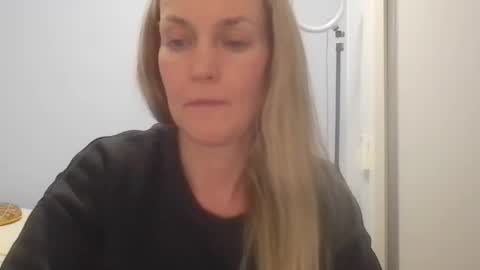 Snapshot of crazyanny chatting on 07.22.26 Anny online show from 07.22.26
