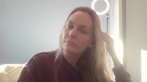 Snapshot of crazyanny chatting on 07.28.26 Anny online show from 07.28.26