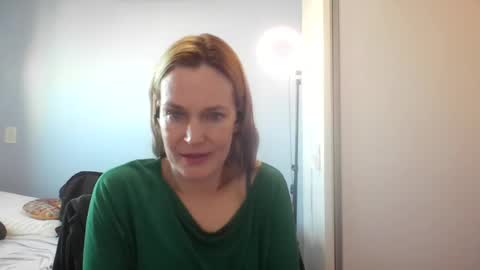 Snapshot of crazyanny chatting on 08.05.26 Anny online show from 08.05.26