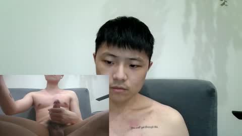 Snapshot of crazyasian2024 chatting on 10.17.25 feetlover HongKong online show from 10.17.25