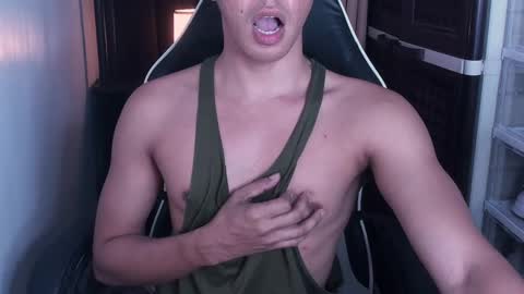 Snapshot of crazyasiancum chatting on 01.31.25 Zion online show from 01.31.25