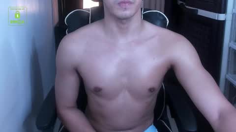 Snapshot of crazyasiancum chatting on 09.09.25 Zion online show from 09.09.25