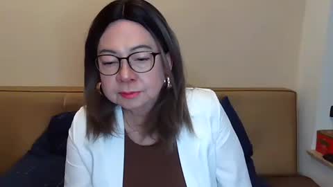 Kelly   online show from 04.24.26