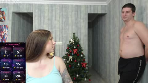 Snapshot of crazycouple1993 chatting on 12.17.24 Kerry  Ronny. More customized contentFREE following  online show from 12.17.24