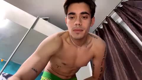 Snapshot of crazydickboy3 chatting on 02.12.25 crazydickboy3 online show from 02.12.25