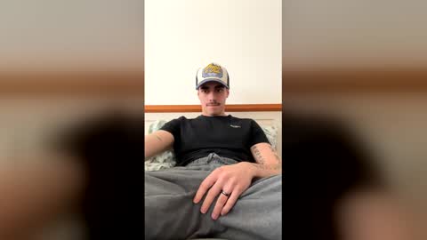 Snapshot of crazydickboy3 chatting on 04.15.26 crazydickboy3 online show from 04.15.26