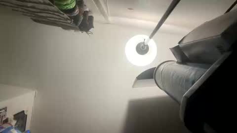 Snapshot of crazydill28 chatting on 09.12.25 crazydill28 online show from 09.12.25