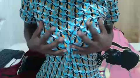 Ebonie online show from 09.17.25