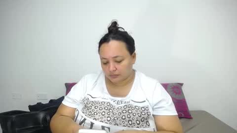 Snapshot of crazyonme chatting on 03.16.26 diosalinda online show from 03.16.26