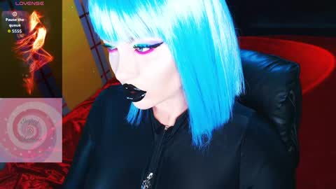 Roxy online show from 05.17.26