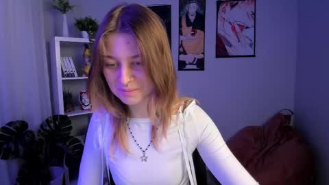 Snapshot of crazysound chatting on 01.12.26 Alice online show from 01.12.26