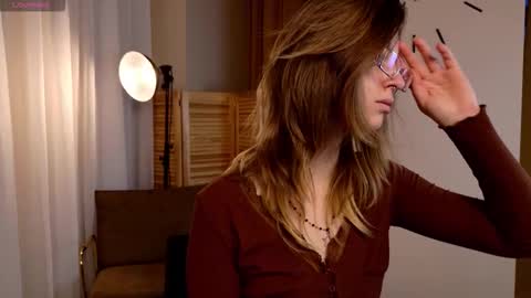 Snapshot of crazysound chatting on 01.13.26 Alice online show from 01.13.26