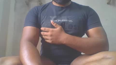 Snapshot of crazzy_booy chatting on 11.12.25 crazzy_booy online show from 11.12.25