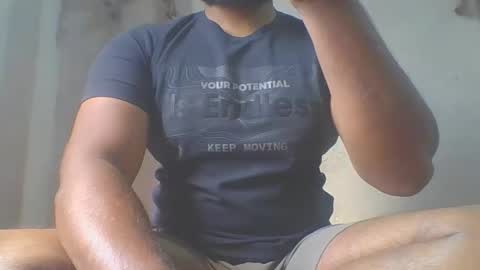 Snapshot of crazzy_booy chatting on 11.16.25 crazzy_booy online show from 11.16.25